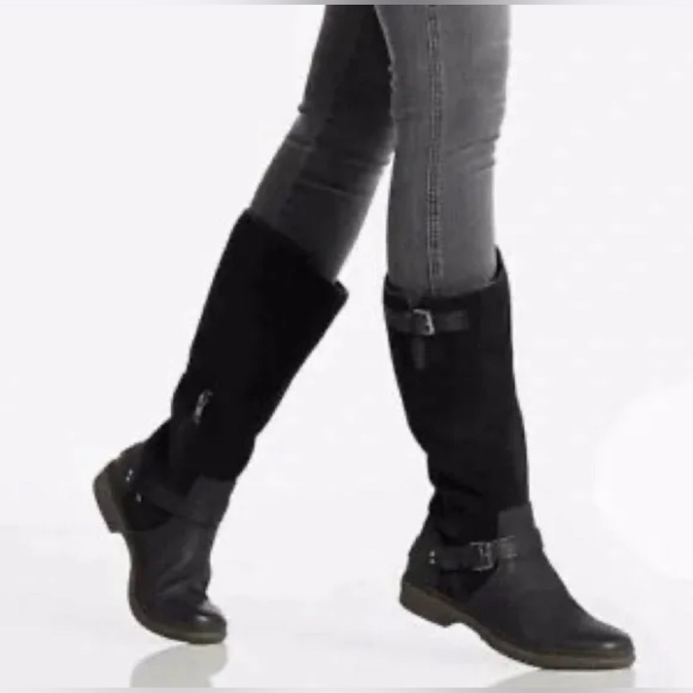 UGG Thomsen Black Suede Knee-High Shearling Lined Winter Boots in Black.  Size 6